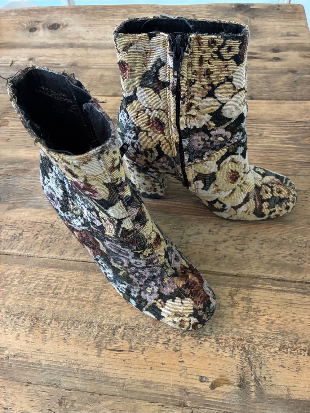 Urban Outfitters Floral Tapestry Ankle Boots - Multicolor 6 UO